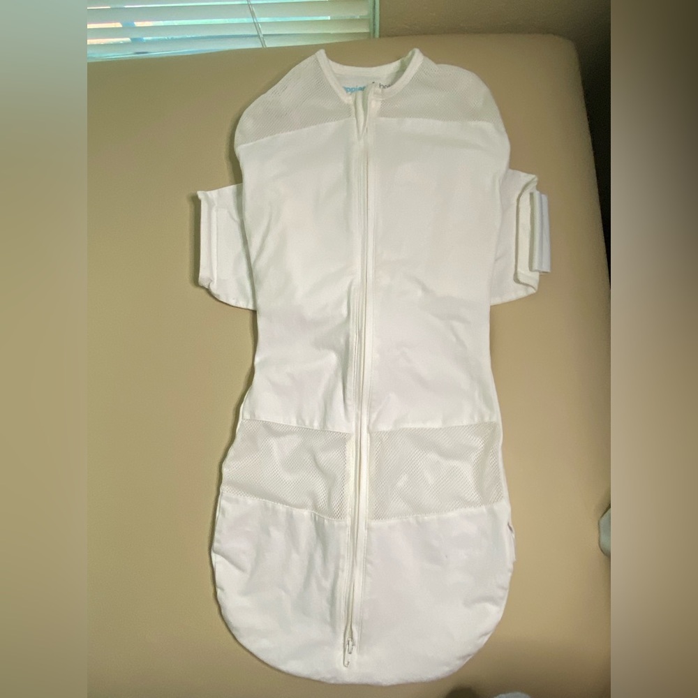 Happiest baby night swaddle sleeper